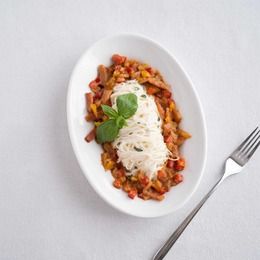 ベーコンとパプリカの洋風冷やしそうめん