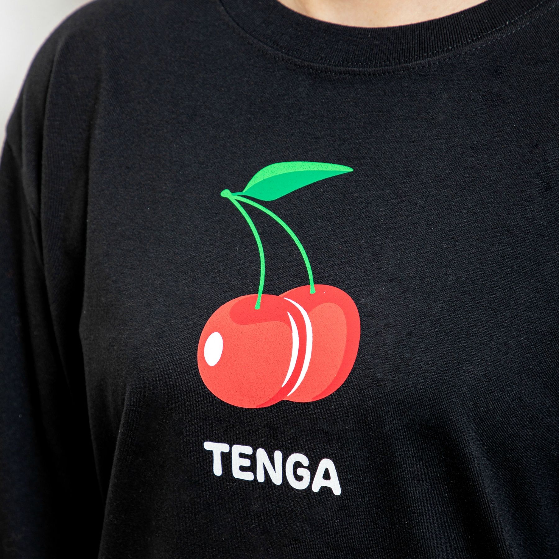 TENGA Cherry 長袖Tシャツ ブラック サイズ: L
