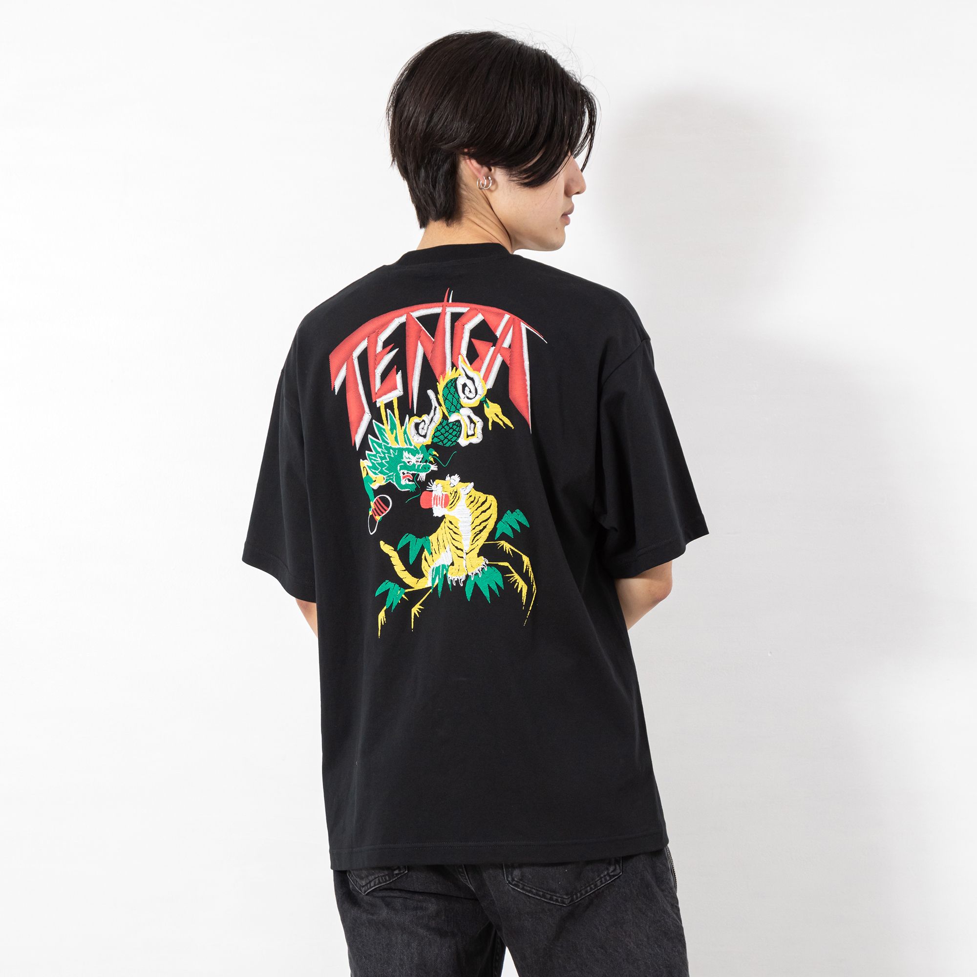 TENGA スーベニア風プリントTシャツ ブラック サイズ: M
